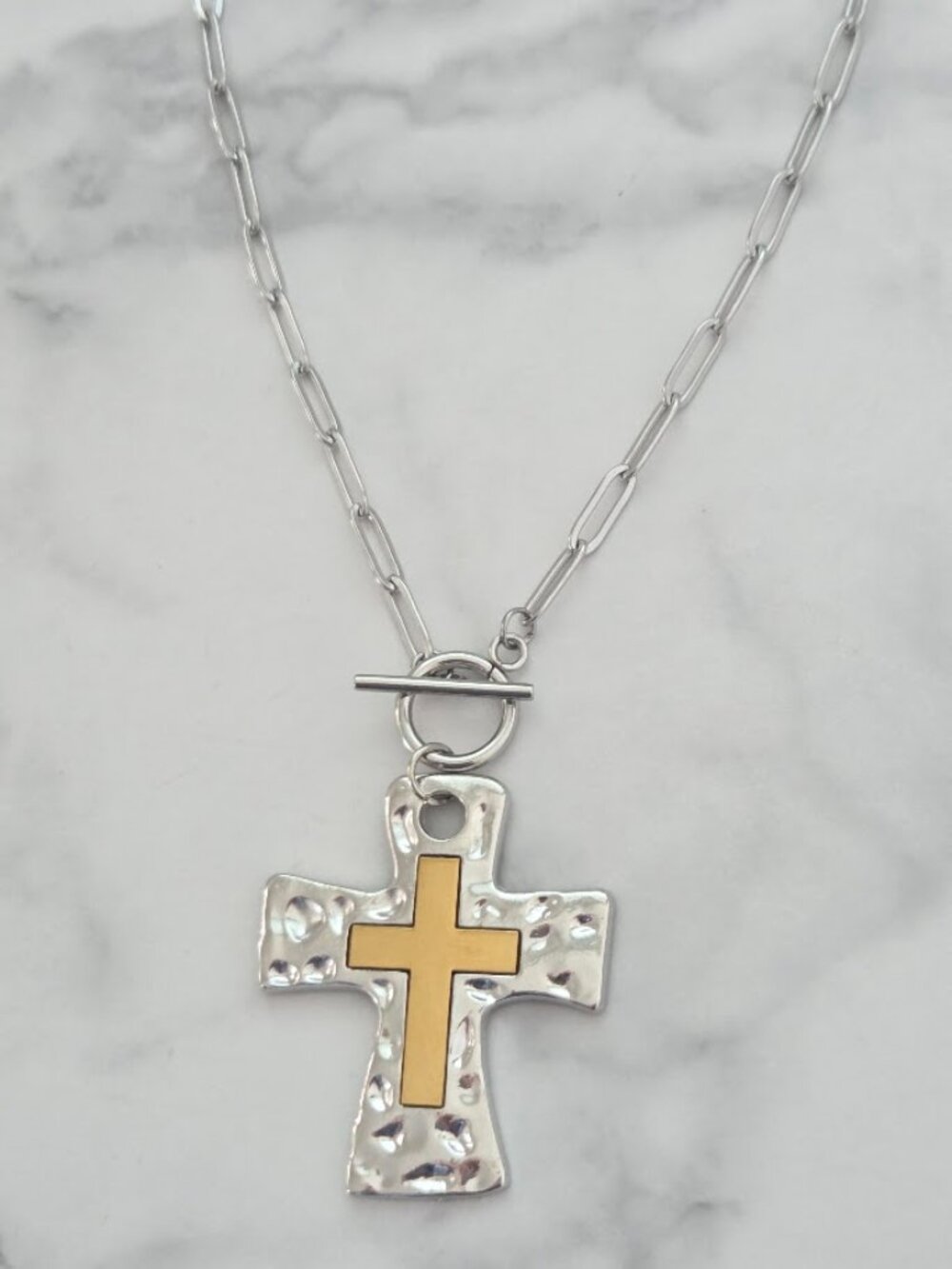 Two Tone Hammered Silver Gold Cross Pendant Paperclip Chain Toggle Necklace - Picture 5 of 15